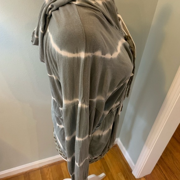 POL tie dyed tunic w/hoodie, size M - Picture 3 of 5
